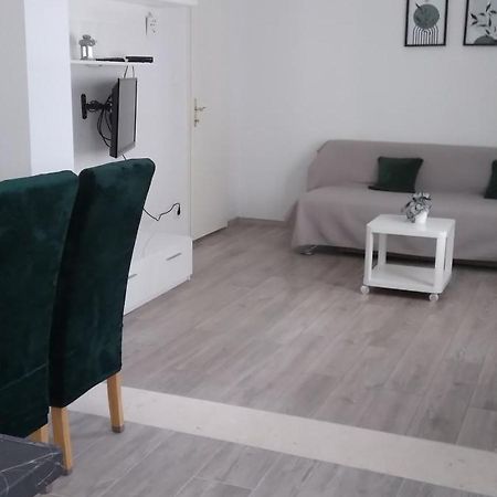 Apartment Seaview Jelsa Racic Εξωτερικό φωτογραφία