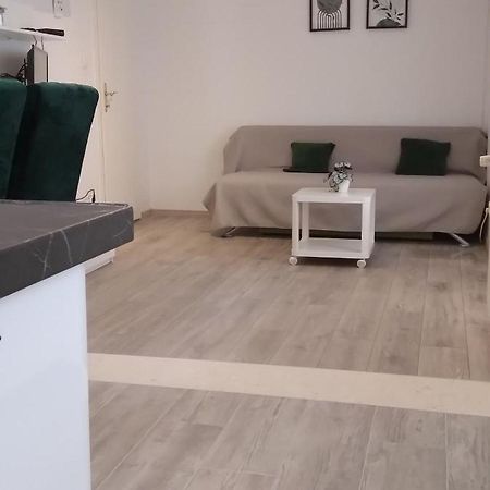 Apartment Seaview Jelsa Racic Εξωτερικό φωτογραφία