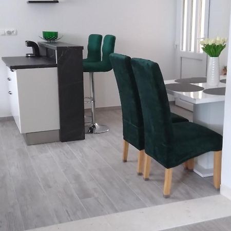 Apartment Seaview Jelsa Racic Εξωτερικό φωτογραφία