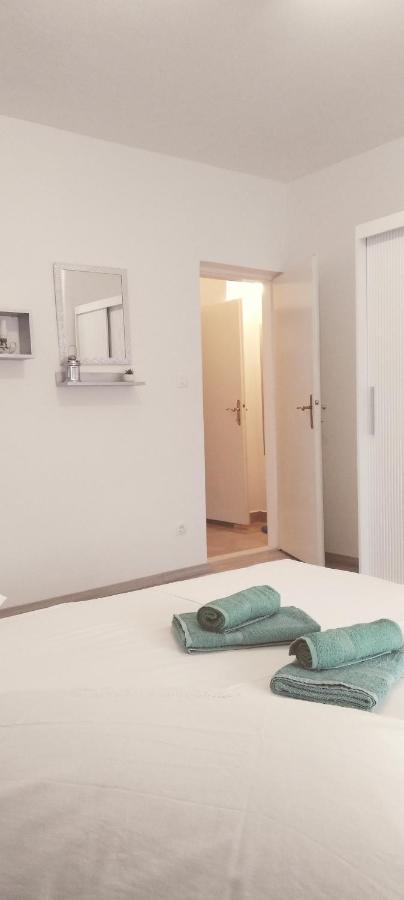 Apartment Seaview Jelsa Racic Εξωτερικό φωτογραφία