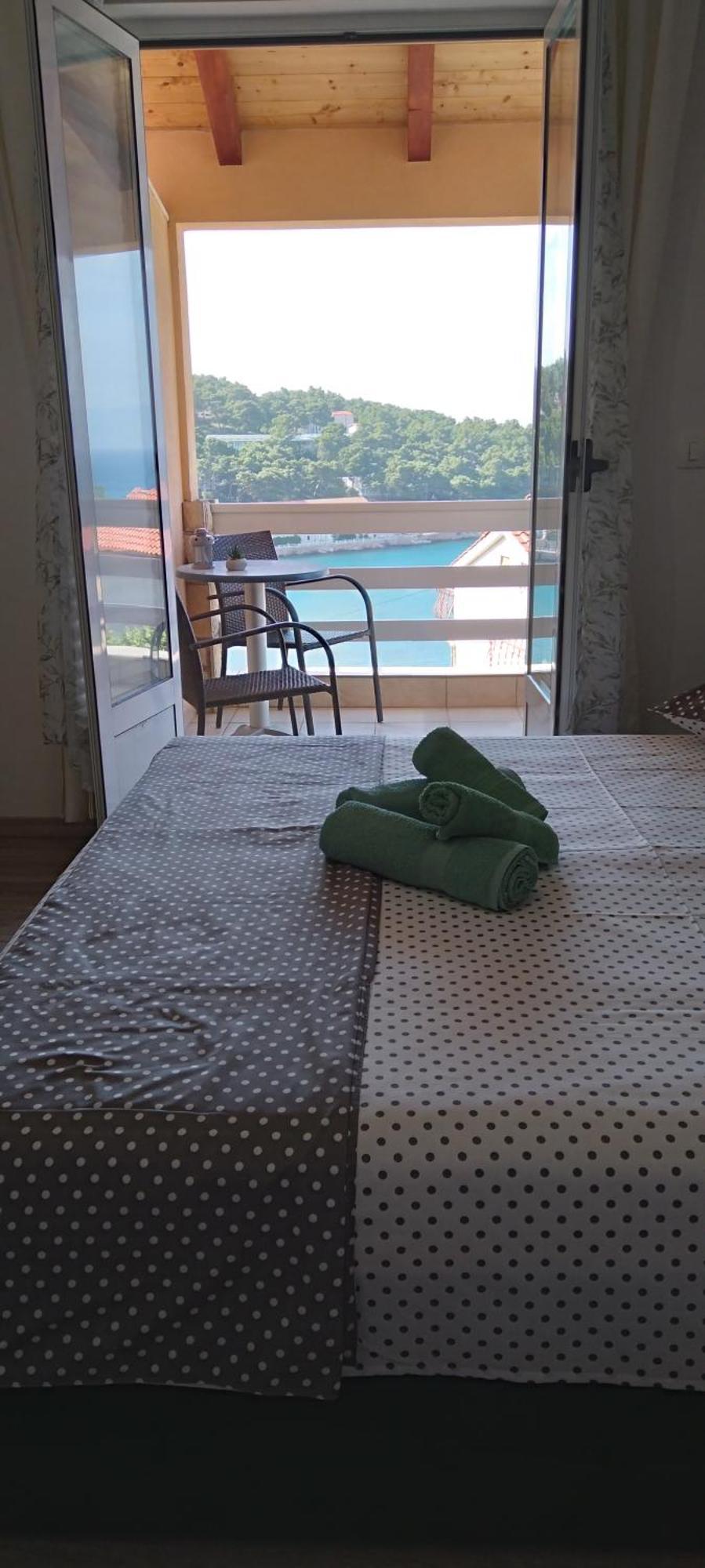 Apartment Seaview Jelsa Racic Εξωτερικό φωτογραφία